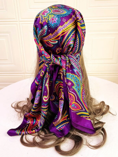 Scarf/Chain Print Bandana